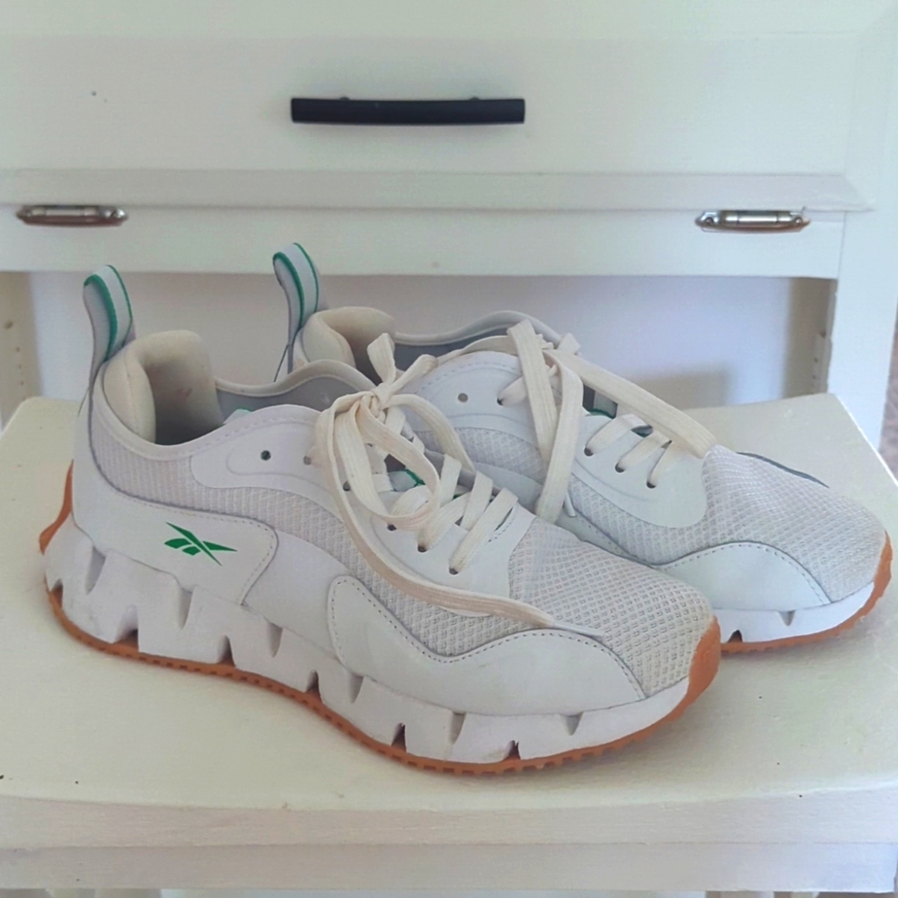 Women's Reebok Zig Dynamica Sneaker
